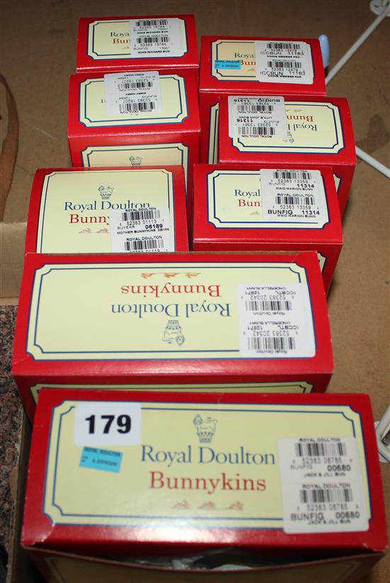 8 Bunnykins bunnies, boxed